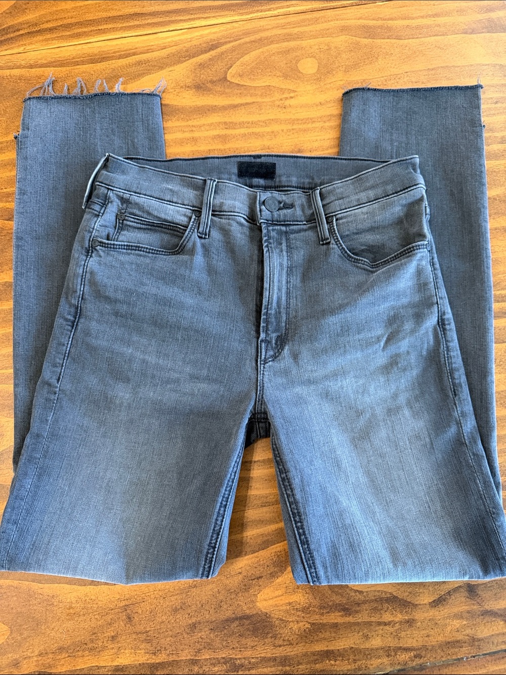 MOTHER Size 26 Mid Rise Dazzler Ankle Step Fray Straight Jeans in Washed Gray